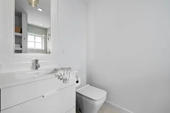 968 Belvista Crescent, North Vancouver For Sale - image 26