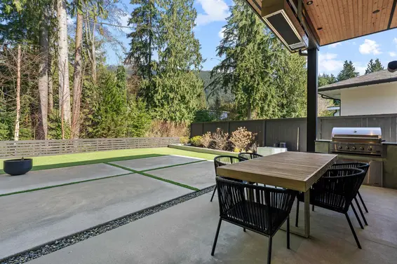 968 Belvista Crescent, North Vancouver For Sale - image 40