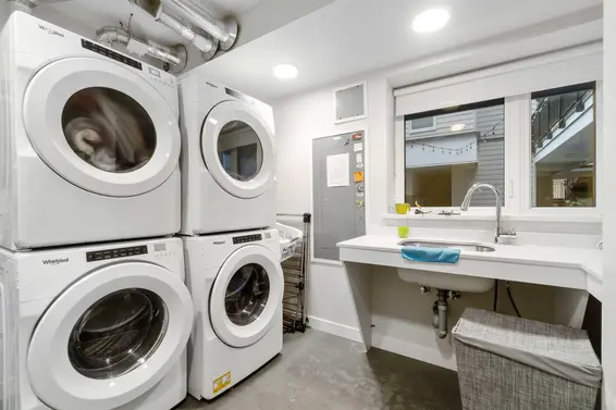 403 2137 Chesterfield Avenue, North Vancouver For Sale - image 19