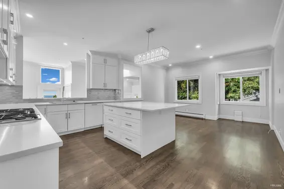 2611 Westhill Way, West Vancouver For Sale - image 18