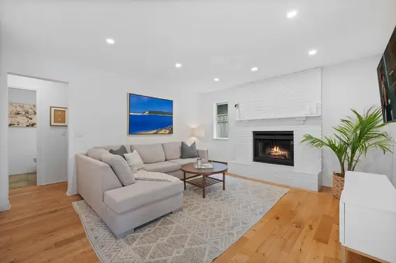 5636 Marine Drive, West Vancouver For Sale - image 13