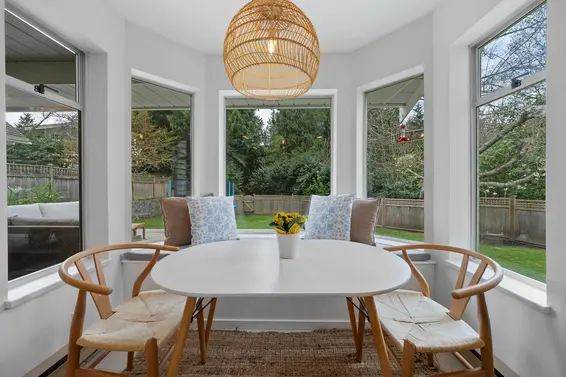 5636 Marine Drive, West Vancouver For Sale - image 18