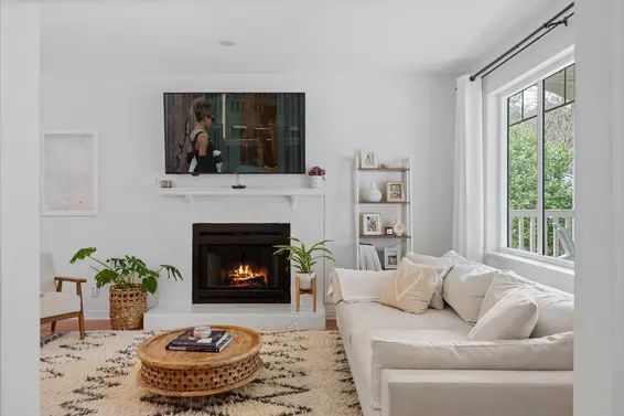 5636 Marine Drive, West Vancouver For Sale - image 5