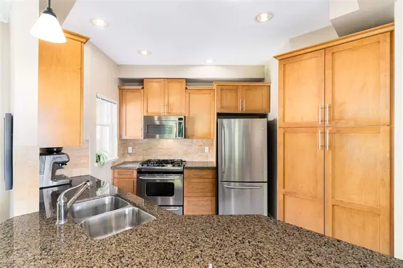 9 3175 Baird Road, North Vancouver For Sale - image 8