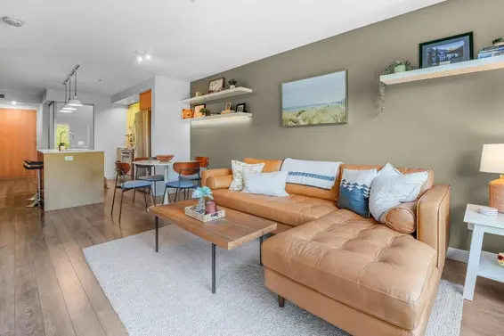 208 221 East 3rd Street, North Vancouver For Sale - image 12