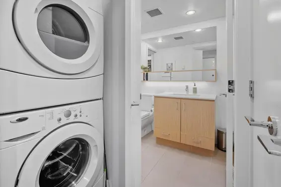 208 221 East 3rd Street, North Vancouver For Sale - image 19