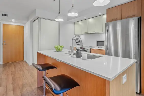 208 221 East 3rd Street, North Vancouver For Sale - image 4