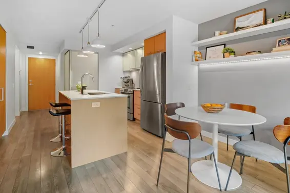 208 221 East 3rd Street, North Vancouver For Sale - image 7