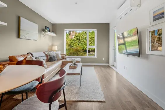 208 221 East 3rd Street, North Vancouver For Sale - image 8