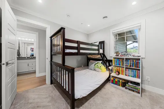 328 East 9th Street, North Vancouver For Sale - image 29