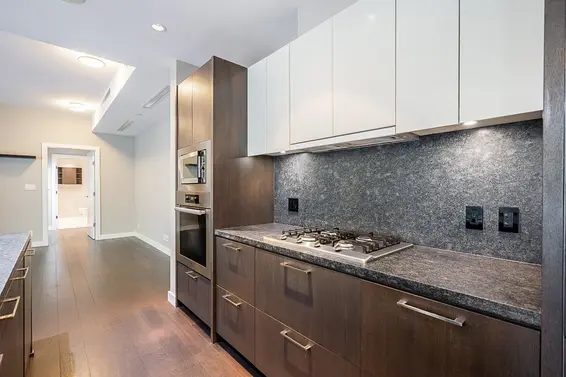 101 988 Keith Road, West Vancouver For Sale - image 23