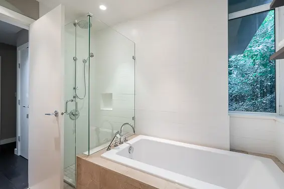 101 988 Keith Road, West Vancouver For Sale - image 30