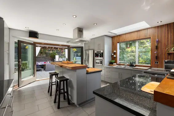 350 Bayview Place, Lions Bay For Sale - image 18