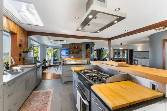350 Bayview Place, Lions Bay For Sale - image 4