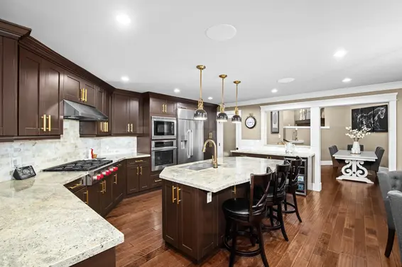 673 Sylvan Avenue, North Vancouver For Sale - image 10