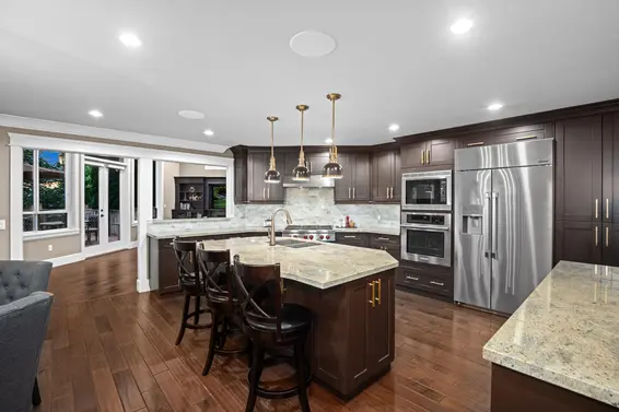 673 Sylvan Avenue, North Vancouver For Sale - image 11