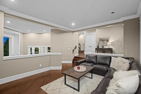 673 Sylvan Avenue, North Vancouver For Sale - image 16