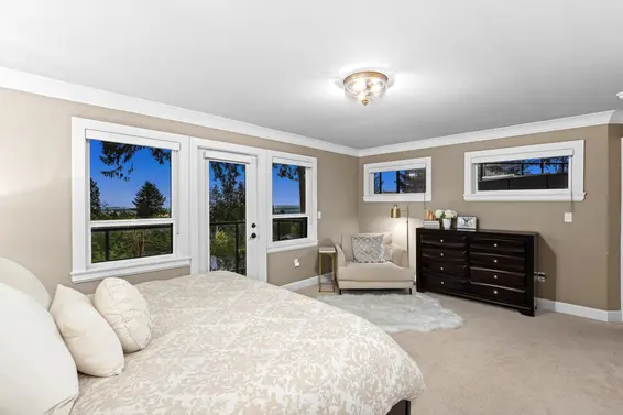 673 Sylvan Avenue, North Vancouver For Sale - image 18