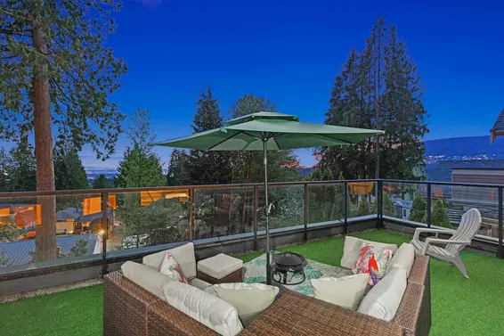 673 Sylvan Avenue, North Vancouver For Sale - image 35