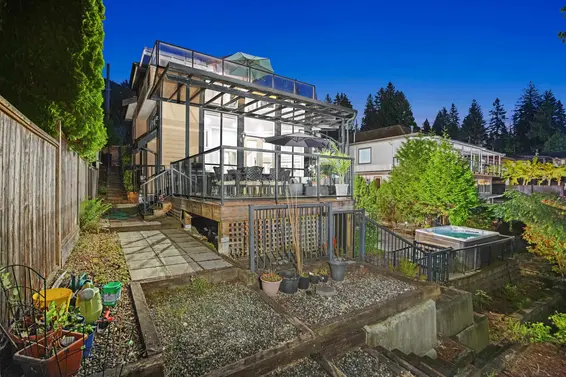 673 Sylvan Avenue, North Vancouver For Sale - image 40