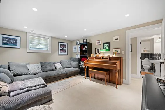 1133 West 22nd Street, North Vancouver For Sale - image 18