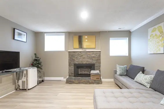 6389 Chatham Street, West Vancouver For Sale - image 19