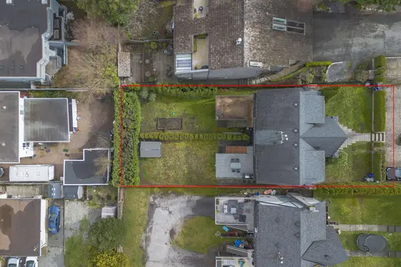 6389 Chatham Street, West Vancouver For Sale - image 31