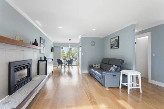 6389 Chatham Street, West Vancouver For Sale - image 4