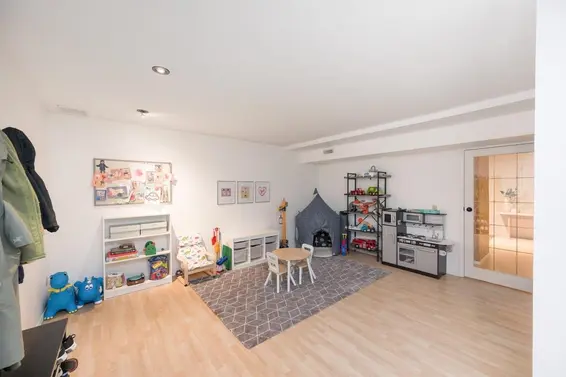 3338 Mahon Avenue, North Vancouver For Sale - image 22