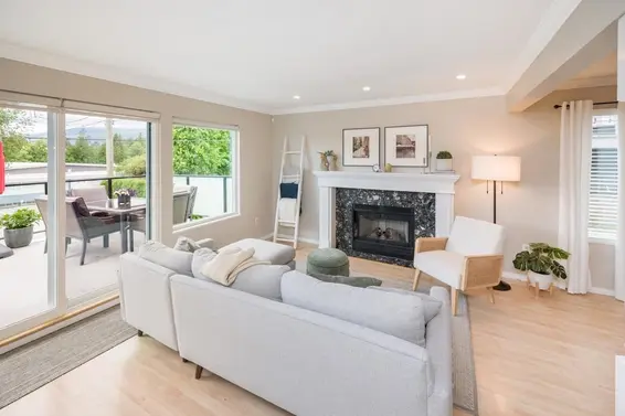 3338 Mahon Avenue, North Vancouver For Sale - image 3