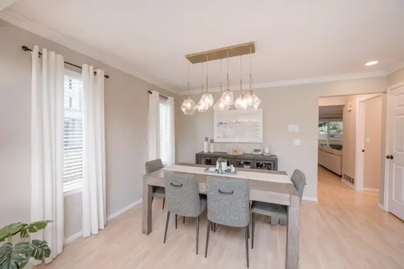 3338 Mahon Avenue, North Vancouver For Sale - image 6