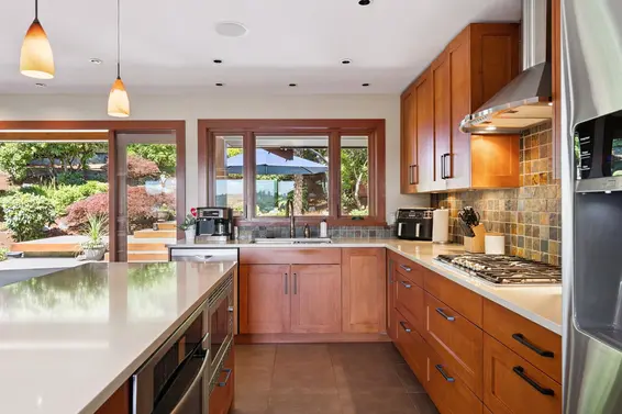 1206 Cloverley Street, North Vancouver For Sale - image 13