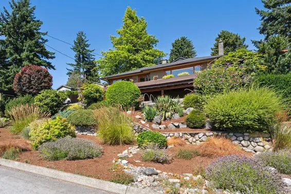 1206 Cloverley Street, North Vancouver For Sale - image 3