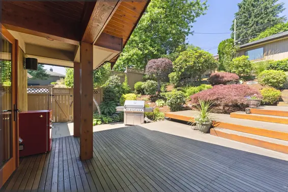 1206 Cloverley Street, North Vancouver For Sale - image 30