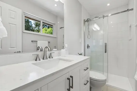 1256 Eastview Road, North Vancouver For Sale - image 14
