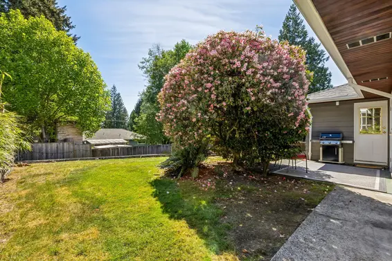 1256 Eastview Road, North Vancouver For Sale - image 19