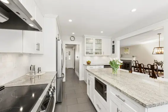 1256 Eastview Road, North Vancouver For Sale - image 6