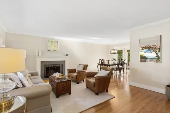 1256 Eastview Road, North Vancouver For Sale - image 8