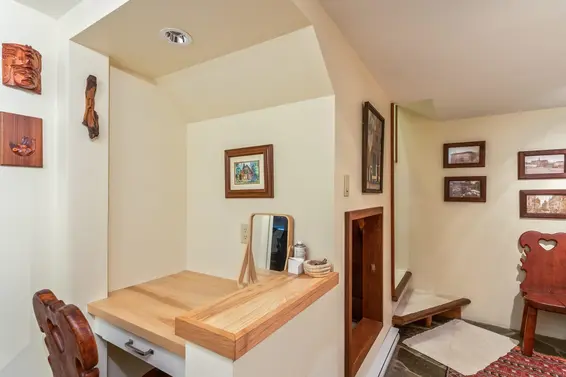 5639 White Pine Lane, North Vancouver For Sale - image 27