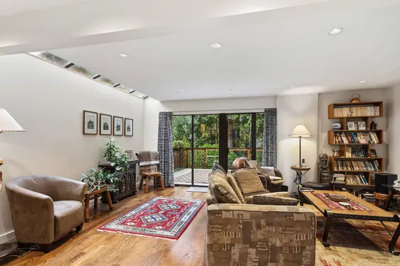 5639 White Pine Lane, North Vancouver For Sale - image 8