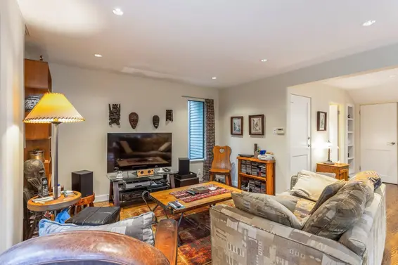 5639 White Pine Lane, North Vancouver For Sale - image 9