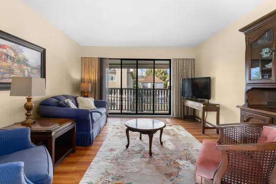 312 310 West 3rd Street, North Vancouver