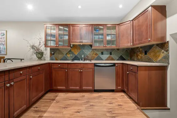 6 230 West 15th Street, North Vancouver For Sale - image 10