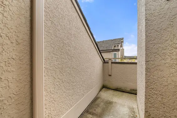 6 230 West 15th Street, North Vancouver For Sale - image 24