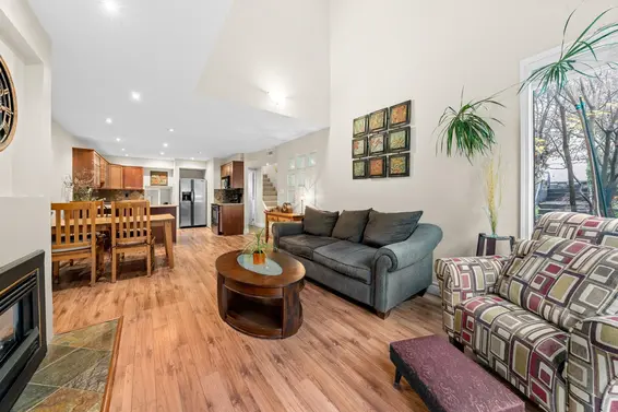 6 230 West 15th Street, North Vancouver For Sale - image 5