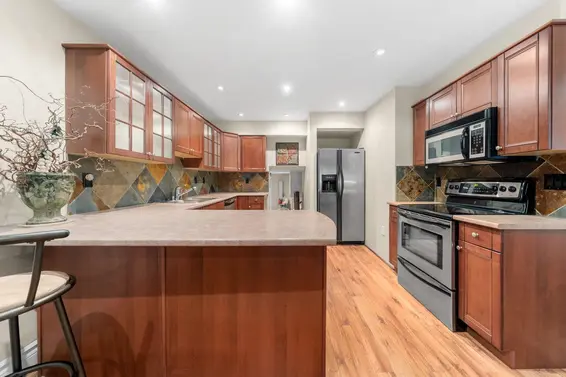 6 230 West 15th Street, North Vancouver For Sale - image 7