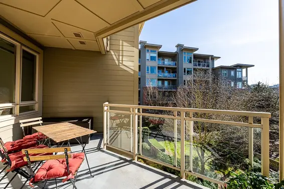 311 159 West 22nd Street, North Vancouver For Sale - image 2