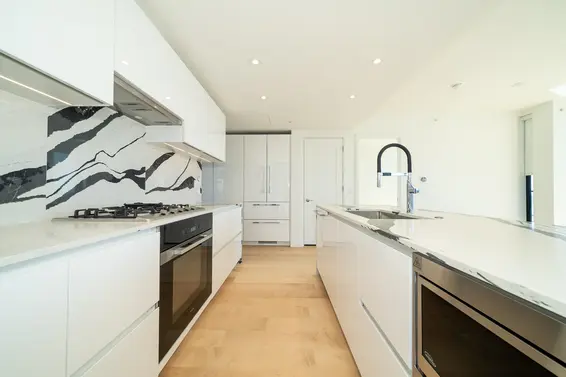 1306 135 East 13th Street, North Vancouver For Sale - image 5