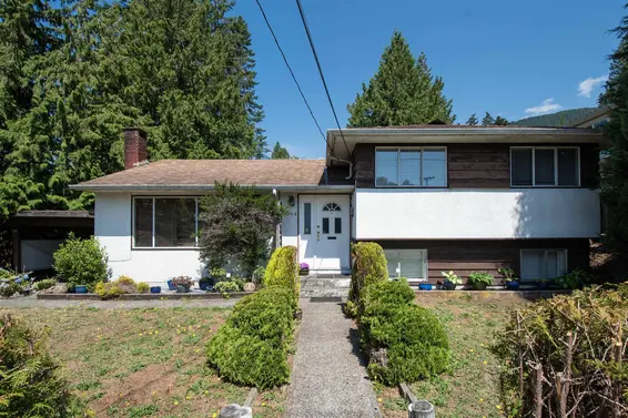 944 Handsworth Road, North Vancouver