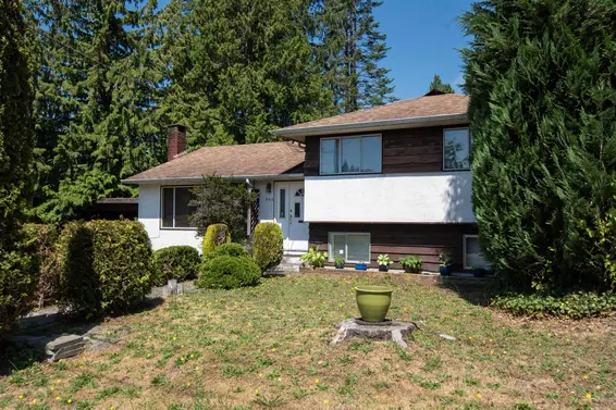 944 Handsworth Road, North Vancouver For Sale - image 2
